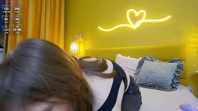 lessysweety online show from 17, 2, 2026