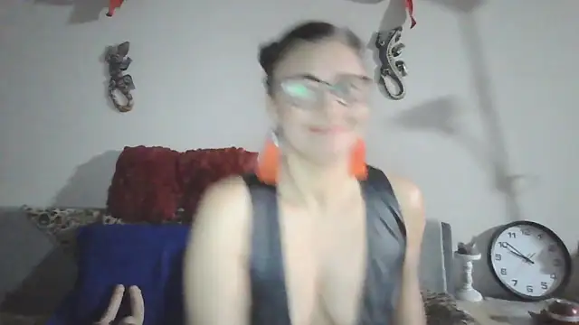 Snapshot of LadyLizi chatting on 14, 1, 2025 LadyLizi online show from 14, 1, 2025