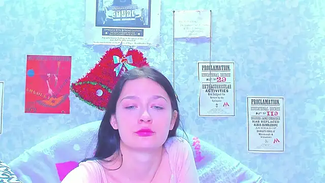 Vanessa Florence online show from 16, 1, 2025