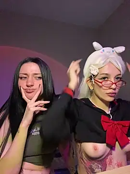 Snapshot of Dooubletroublee chatting on 1, 3, 2025 Dooubletroublee online show from 1, 3, 2025