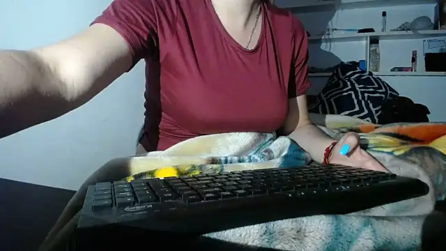 Luna girlhot  online show from 1, 6, 2026