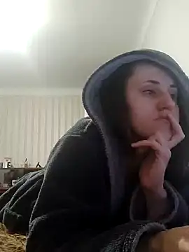 emeli moon online show from 9, 1, 2025