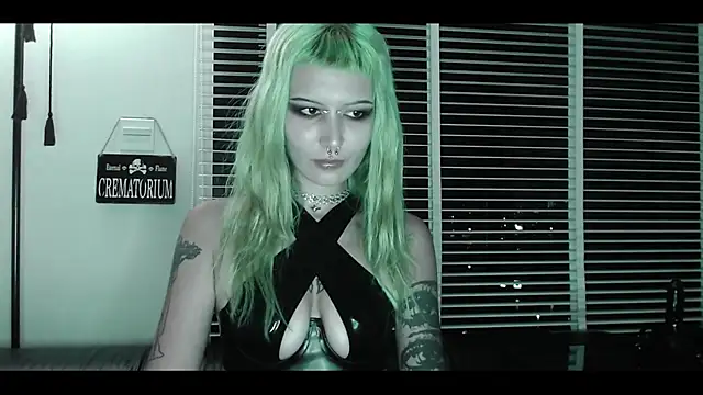 Snapshot of god_x_girl chatting on 23, 5, 2026 god x girl online show from 23, 5, 2026