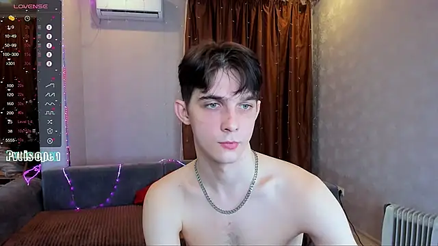 Snapshot of Aaron_Boom chatting on 14, 2, 2026 Aaron Boom online show from 14, 2, 2026