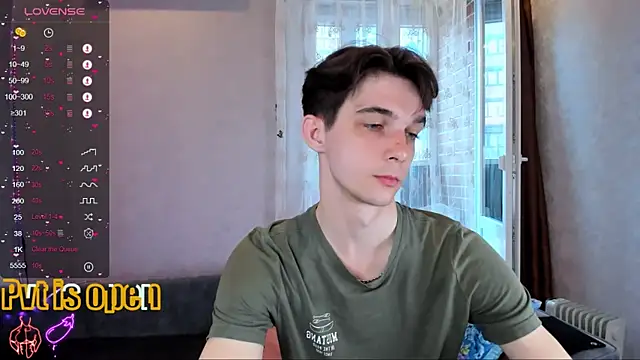 Snapshot of Aaron_Boom chatting on 8, 5, 2026 Aaron Boom online show from 8, 5, 2026