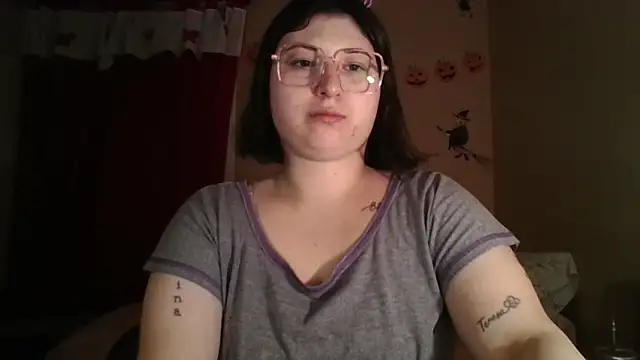 imsohornydacom online show from 25, 10, 2025