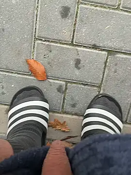 Snapshot of DurableFog chatting on 10, 11, 2025 DurableFog online show from 10, 11, 2025