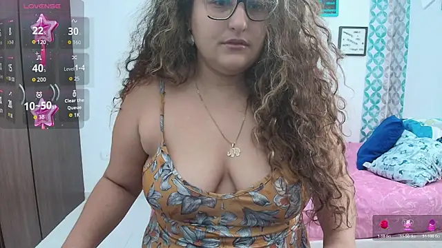 Snapshot of niraksil chatting on 2, 12, 2025 niraksil online show from 2, 12, 2025