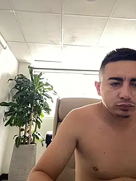 DanielGomez9 online show from 3, 1, 2025