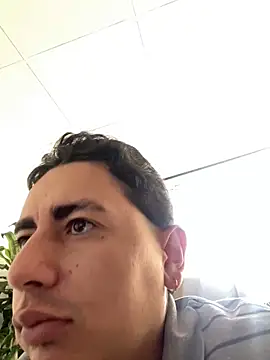 DanielGomez9 online show from 14, 3, 2025