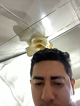 DanielGomez9 online show from 17, 3, 2025