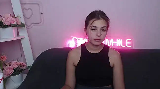 Snapshot of MilanaAngelAs chatting on 6, 1, 2025 MilanaAngelAs online show from 6, 1, 2025