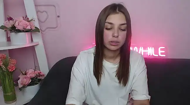 Snapshot of MilanaAngelAs chatting on 10, 1, 2025 MilanaAngelAs online show from 10, 1, 2025