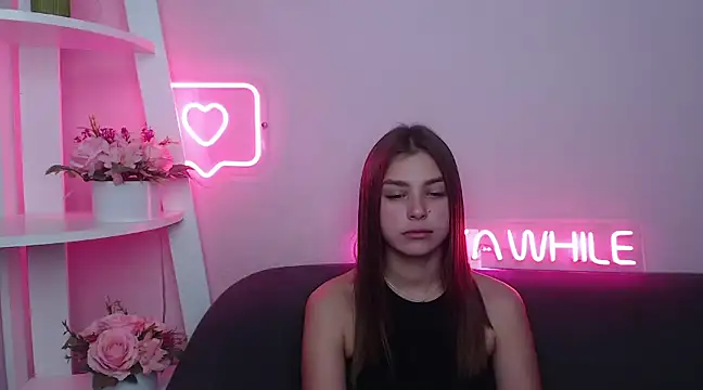 Snapshot of MilanaAngelAs chatting on 21, 2, 2025 MilanaAngelAs online show from 21, 2, 2025
