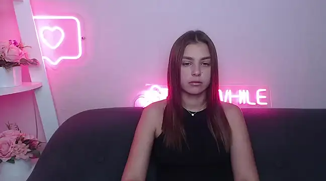 Snapshot of MilanaAngelAs chatting on 25, 2, 2025 MilanaAngelAs online show from 25, 2, 2025
