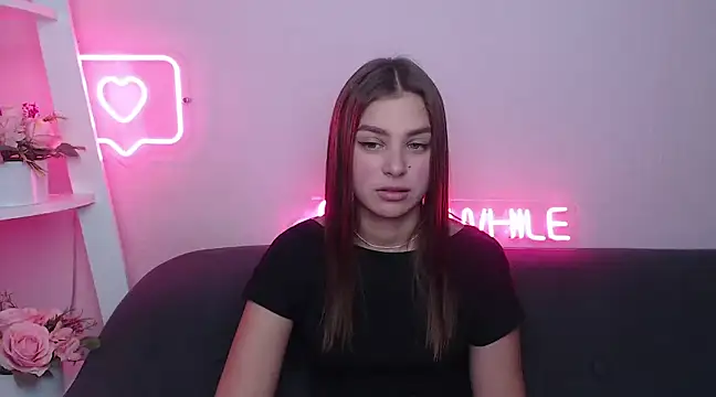 Snapshot of MilanaAngelAs chatting on 28, 2, 2025 MilanaAngelAs online show from 28, 2, 2025