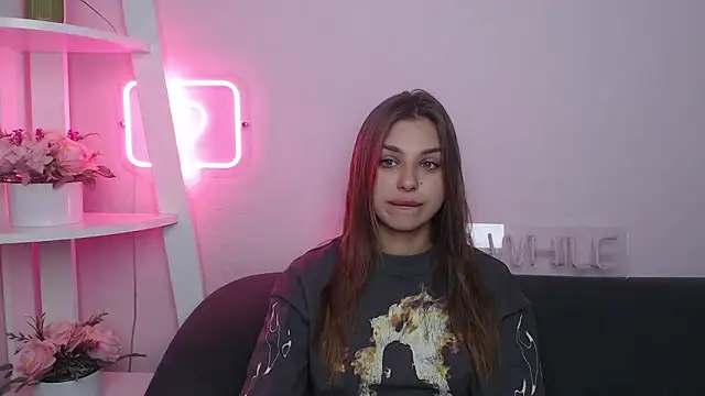 Snapshot of MilanaAngelAs chatting on 13, 9, 2025 MilanaAngelAs online show from 13, 9, 2025