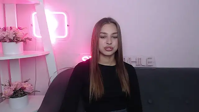 Snapshot of MilanaAngelAs chatting on 3, 10, 2025 MilanaAngelAs online show from 3, 10, 2025