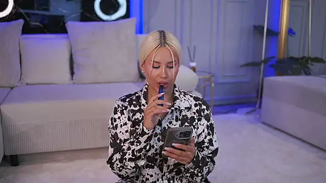 Snapshot of EvaZane chatting on 27, 7, 2026 EvaZane online show from 27, 7, 2026