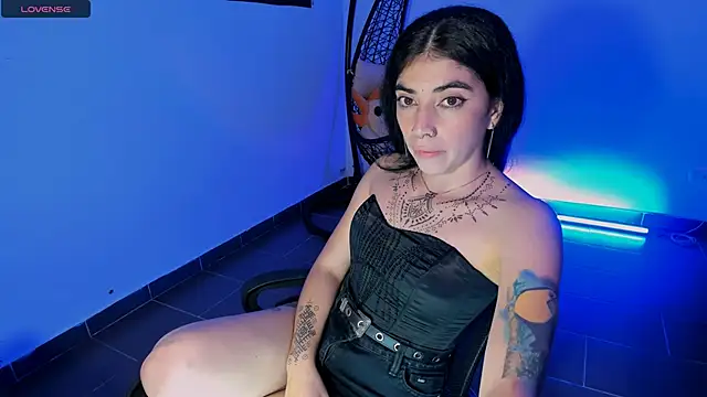 Nina-monroe online show from 28, 2, 2026