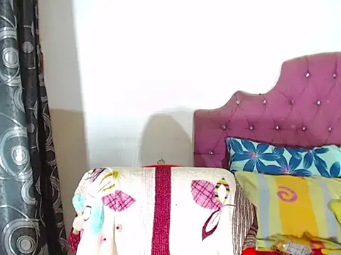 KandyHot  online show from 19, 2, 2025