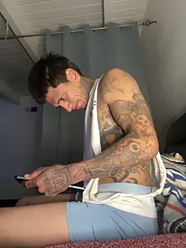 Snapshot of Papinine6 chatting on 31, 10, 2025 Papinine6 online show from 31, 10, 2025