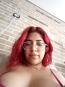 Rousse Collinss online show from 4, 3, 2025