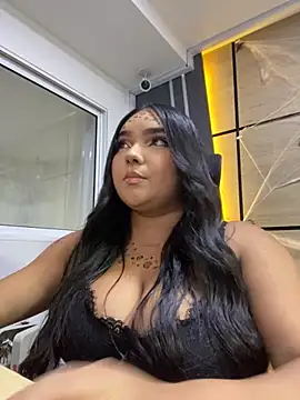 Snapshot of little_lissiee chatting on 1, 11, 2025 little lissiee online show from 1, 11, 2025