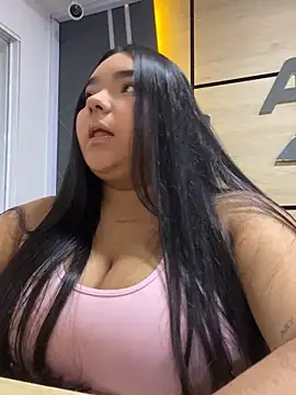 Snapshot of little_lissiee chatting on 15, 2, 2026 little lissiee online show from 15, 2, 2026