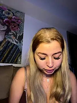 Snapshot of AllysonK chatting on 6, 1, 2026 AllysonK online show from 6, 1, 2026