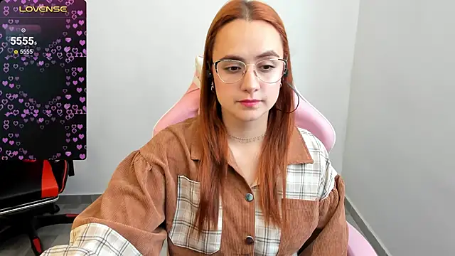 Snapshot of maryluna95 chatting on 3, 1, 2025 maryluna95 online show from 3, 1, 2025