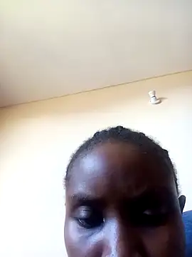 Snapshot of zainabsmile chatting on 12, 5, 2026 zainabsmile online show from 12, 5, 2026