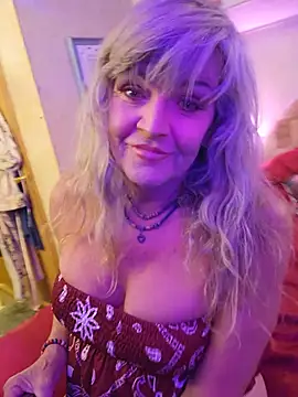 Snapshot of annika_lately chatting on 22, 7, 2026 annika lately online show from 22, 7, 2026