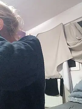 Snapshot of BritneyHudson chatting on 3, 2, 2026 BritneyHudson online show from 3, 2, 2026