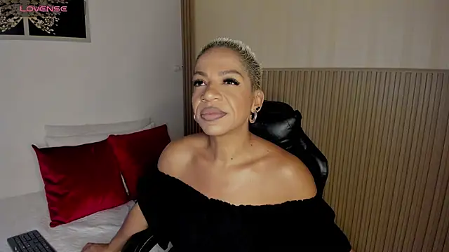 summer night  online show from 18, 4, 2026