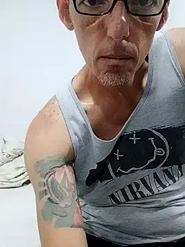 Snapshot of KarameloVzla chatting on 9, 10, 2025 KarameloVzla online show from 9, 10, 2025