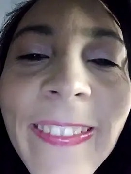 Snapshot of KarameloVzla chatting on 9, 11, 2025 KarameloVzla online show from 9, 11, 2025