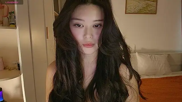 Snapshot of tenderlybaee chatting on 6, 11, 2025 tenderlybaee online show from 6, 11, 2025