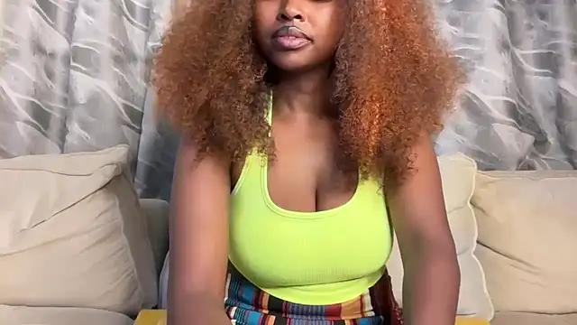 Snapshot of Chocolate_queen2 chatting on 27, 4, 2026 Chocolate queen2 online show from 27, 4, 2026