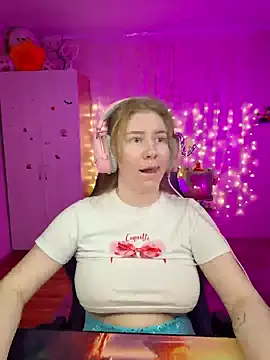 D0nna  online show from 19, 4, 2026