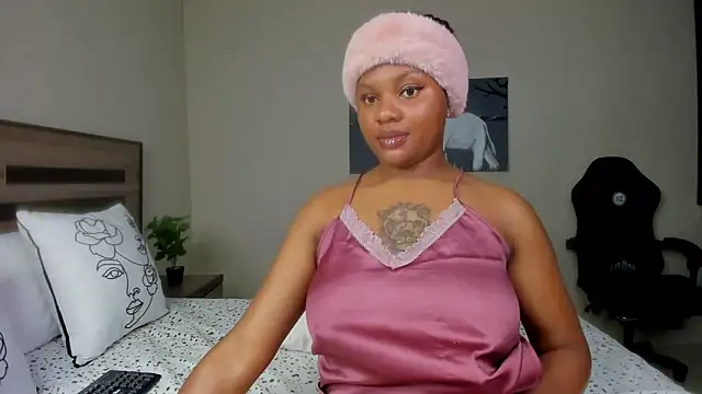 Renee-18 online show from 2, 2, 2025