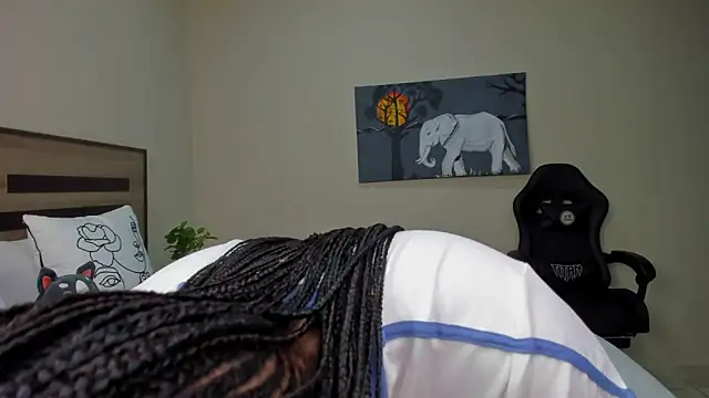 Renee-18 online show from 19, 4, 2026