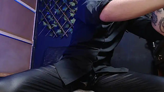 Dicaprioo  online show from 26, 11, 2025