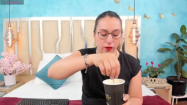 RubbyTaylor online show from 18, 4, 2026