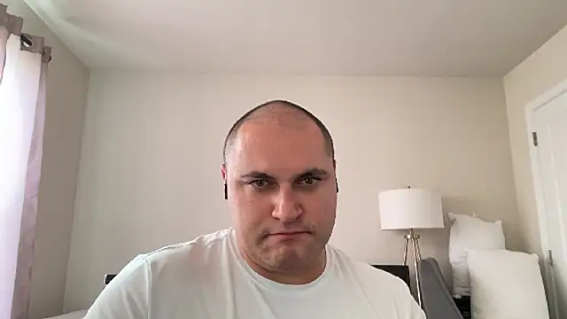 SluggishChase99 online show from 28, 11, 2025