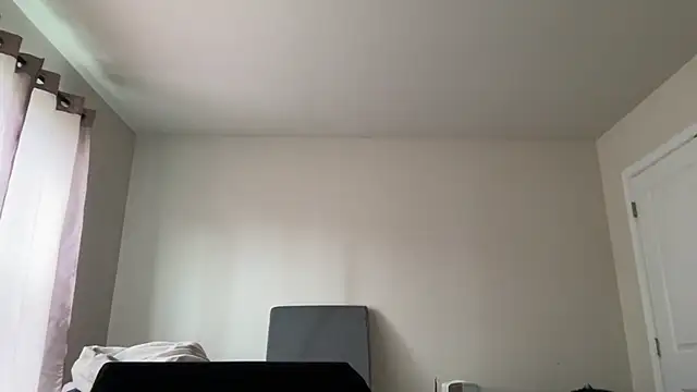SluggishChase99 online show from 28, 4, 2026