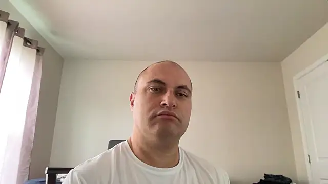 SluggishChase99 online show from 8, 5, 2026