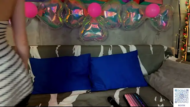 izi-fox online show from 5, 3, 2026