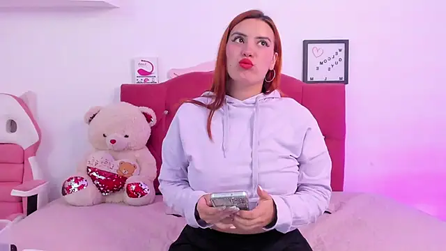 LucianaTomson online show from 13, 1, 2025