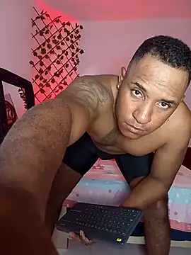 Snapshot of ARTHUR_MINI chatting on 12, 11, 2025 ARTHUR MINI online show from 12, 11, 2025